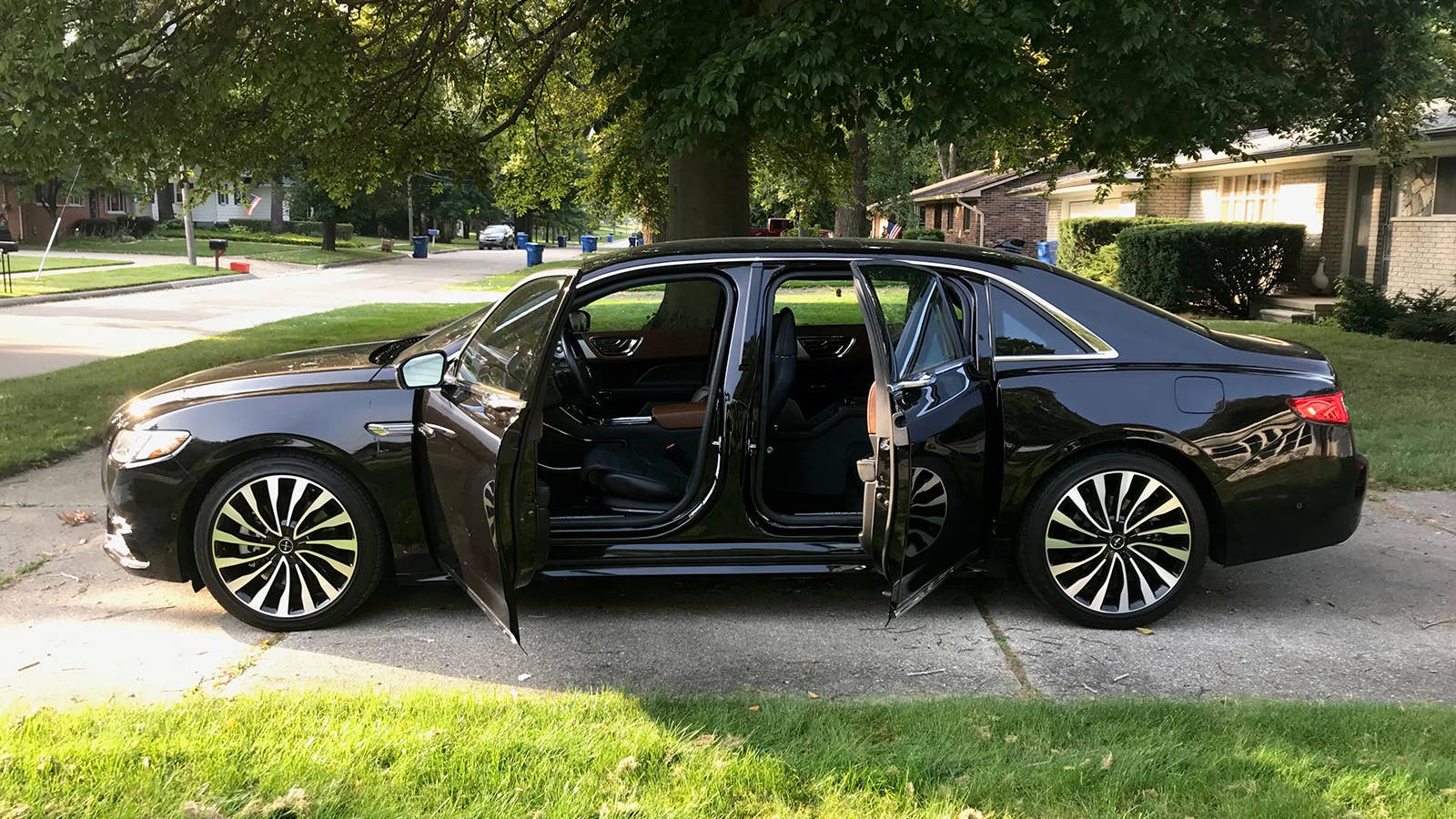 Coach Door Everything! This low-volume Lincoln Continental needs